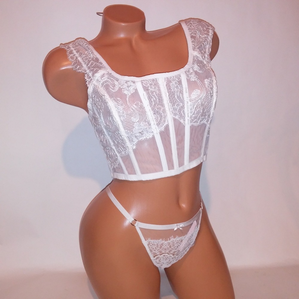 Victoria Secret Bra Set Bustier & Panty Medium D-DD White Lace Boned Crop String